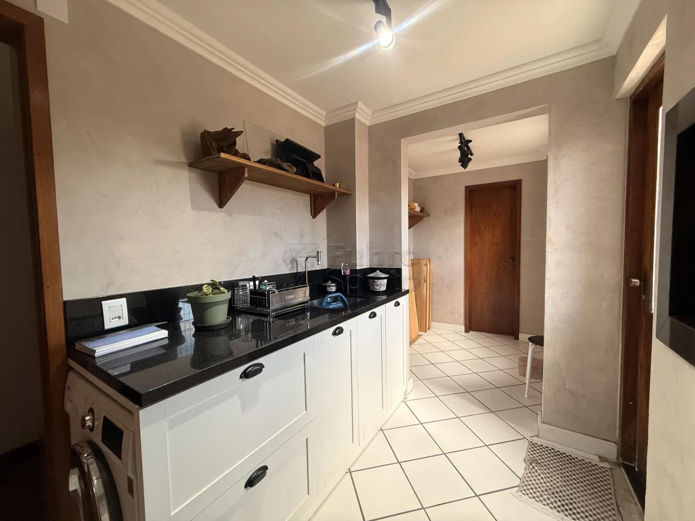 Comprar Apartamento / Padr&atilde;o em Pelotas R$ 850.000,00 - Foto 6