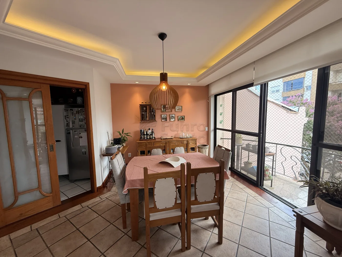 Comprar Apartamento / Padr&atilde;o em Pelotas R$ 850.000,00 - Foto 3