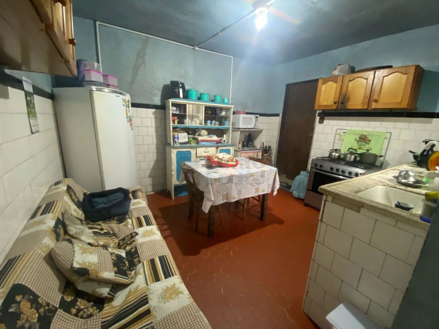 Comprar Casa / Padr&atilde;o em Pelotas R$ 210.000,00 - Foto 2