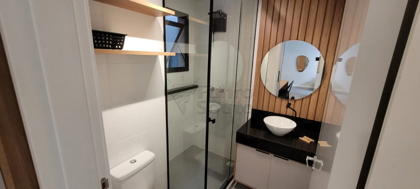 Comprar Apartamento / Padr&atilde;o em Pelotas R$ 384.900,00 - Foto 7