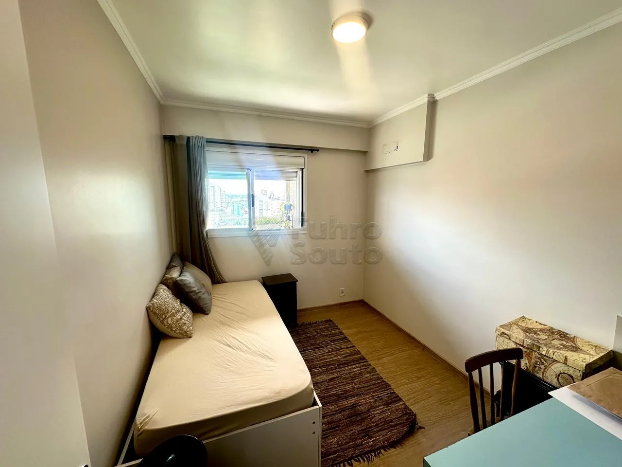 Comprar Apartamento / Padr&atilde;o em Pelotas R$ 460.000,00 - Foto 7