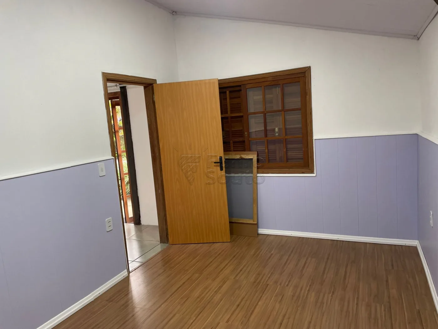 Comprar Casa / Padr&atilde;o em Pelotas R$ 425.600,00 - Foto 3