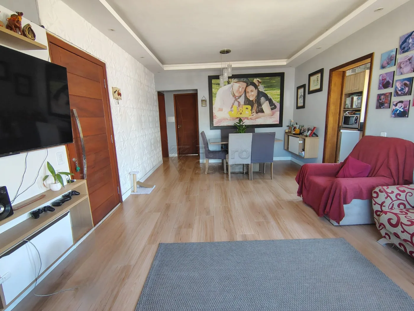 Comprar Casa / Padr&atilde;o em Pelotas R$ 550.000,00 - Foto 1