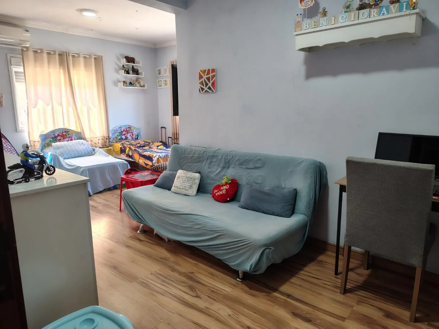 Comprar Casa / Padr&atilde;o em Pelotas R$ 550.000,00 - Foto 7