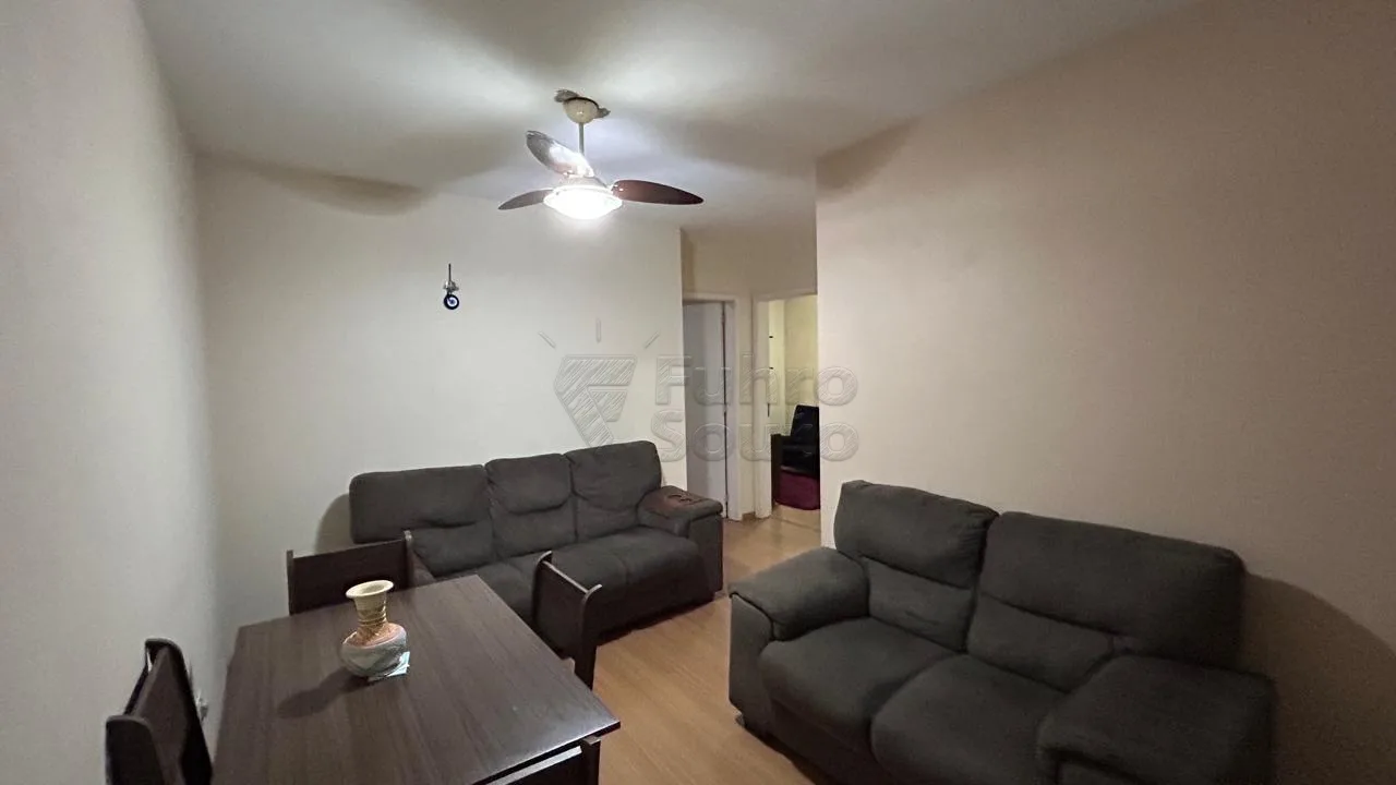 Comprar Apartamento / Padr&atilde;o em Pelotas R$ 212.000,00 - Foto 1