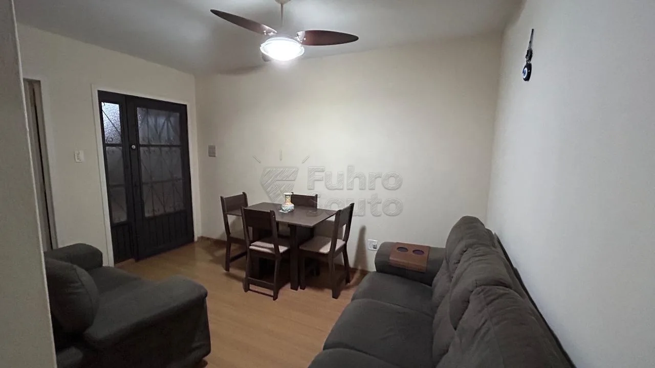 Comprar Apartamento / Padr&atilde;o em Pelotas R$ 212.000,00 - Foto 2