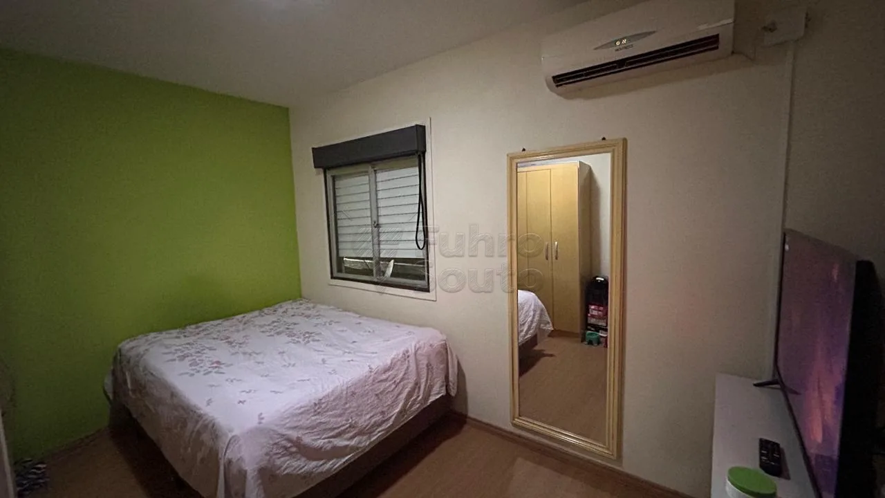 Comprar Apartamento / Padr&atilde;o em Pelotas R$ 212.000,00 - Foto 8