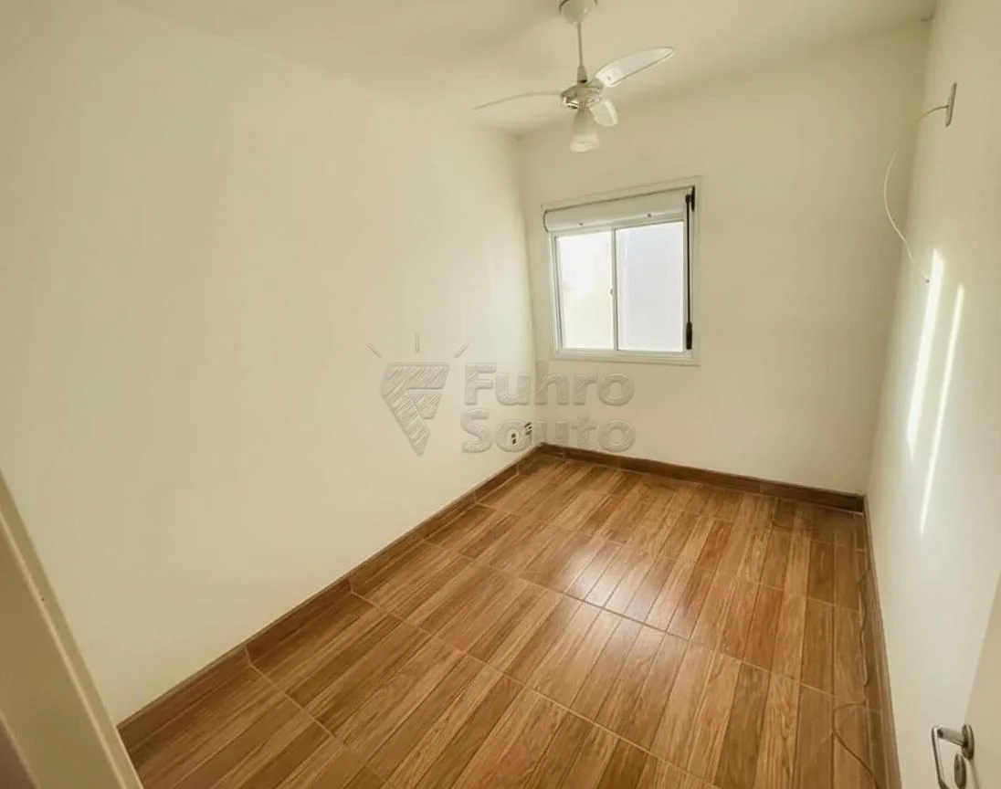 Comprar Casa / Condom&iacute;nio em Pelotas R$ 360.000,00 - Foto 5