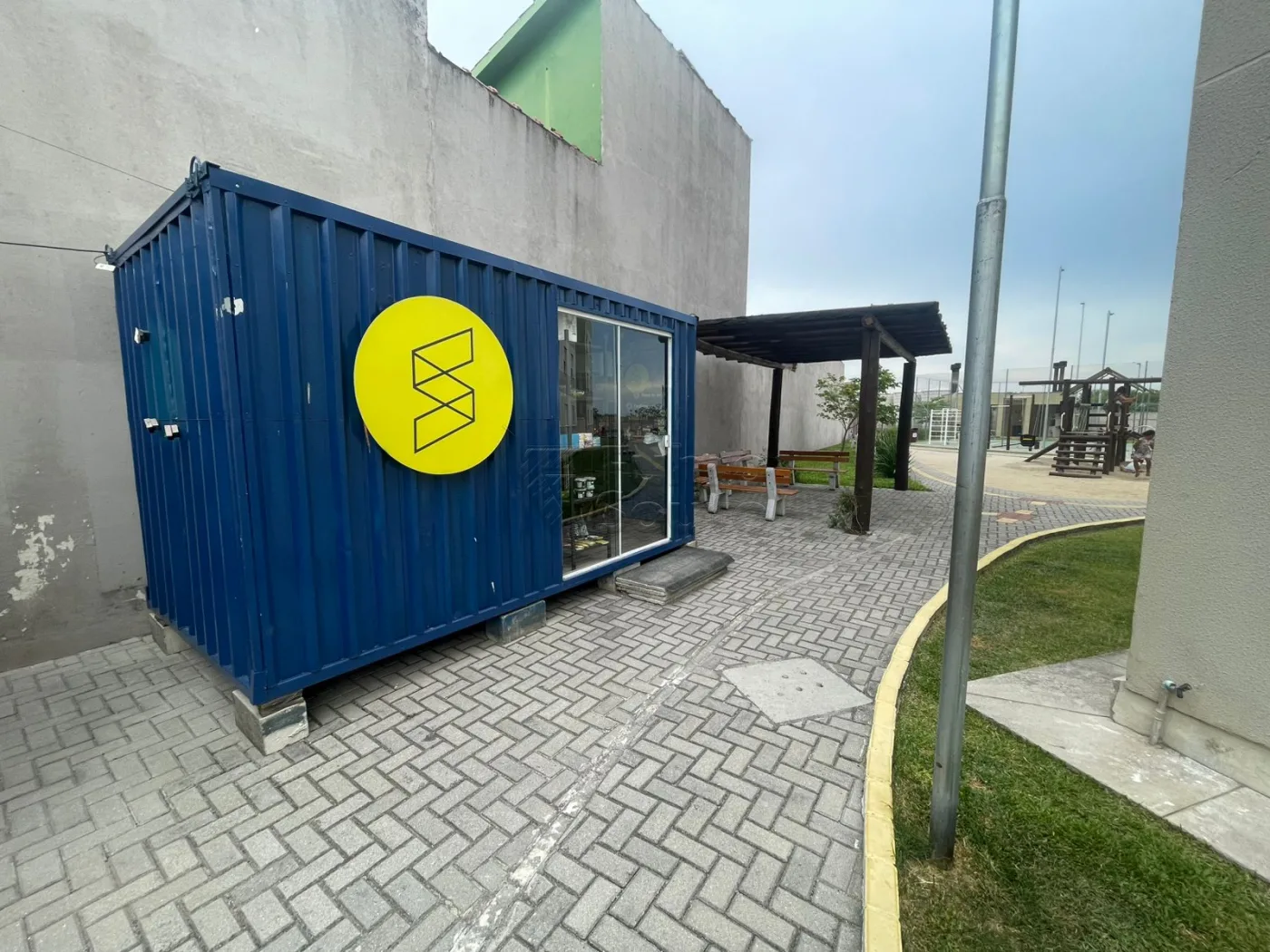 Comprar Apartamento / Padr&atilde;o em Pelotas R$ 165.000,00 - Foto 6