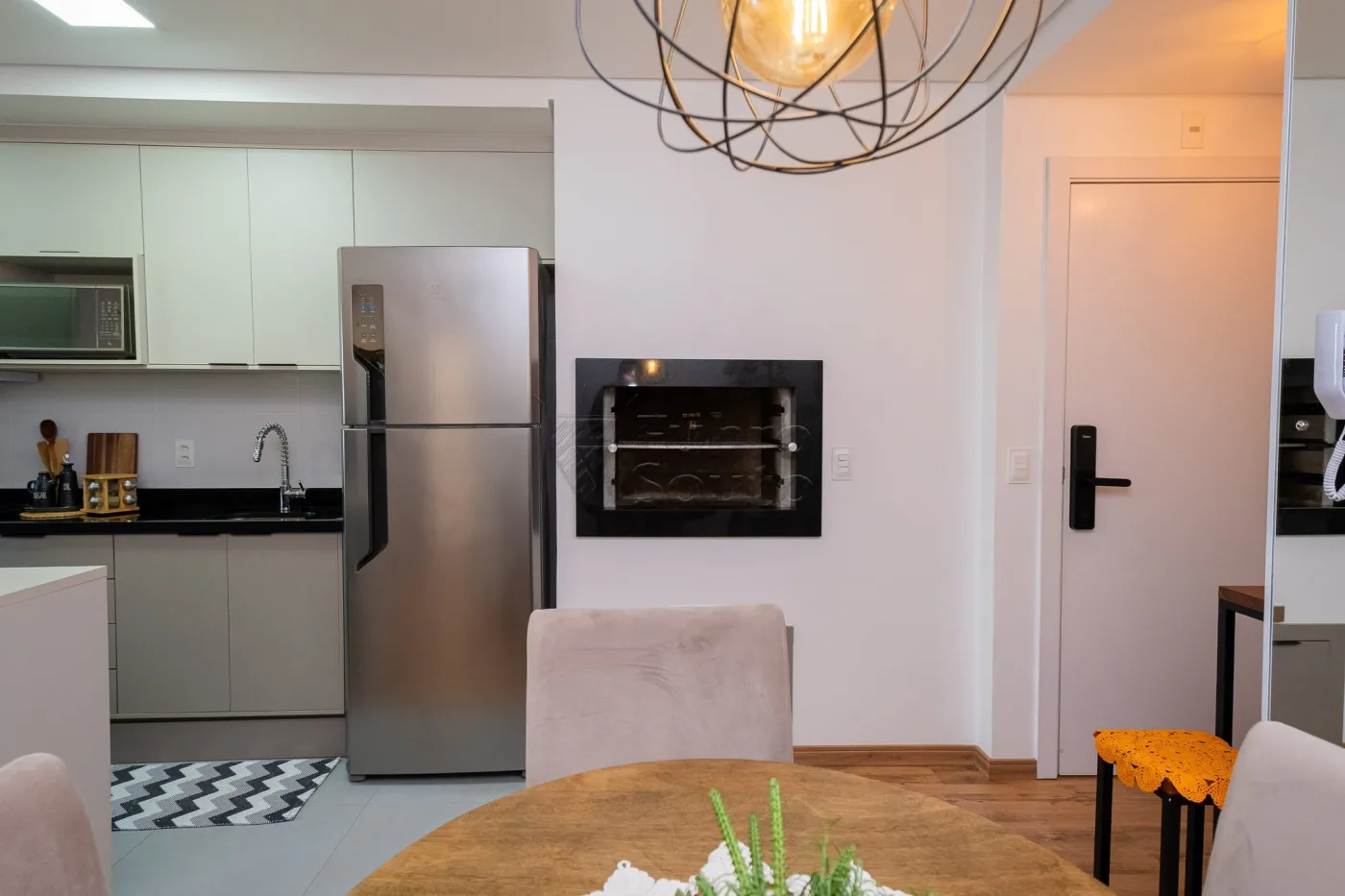 Comprar Apartamento / Padr&atilde;o em Pelotas R$ 540.000,00 - Foto 4