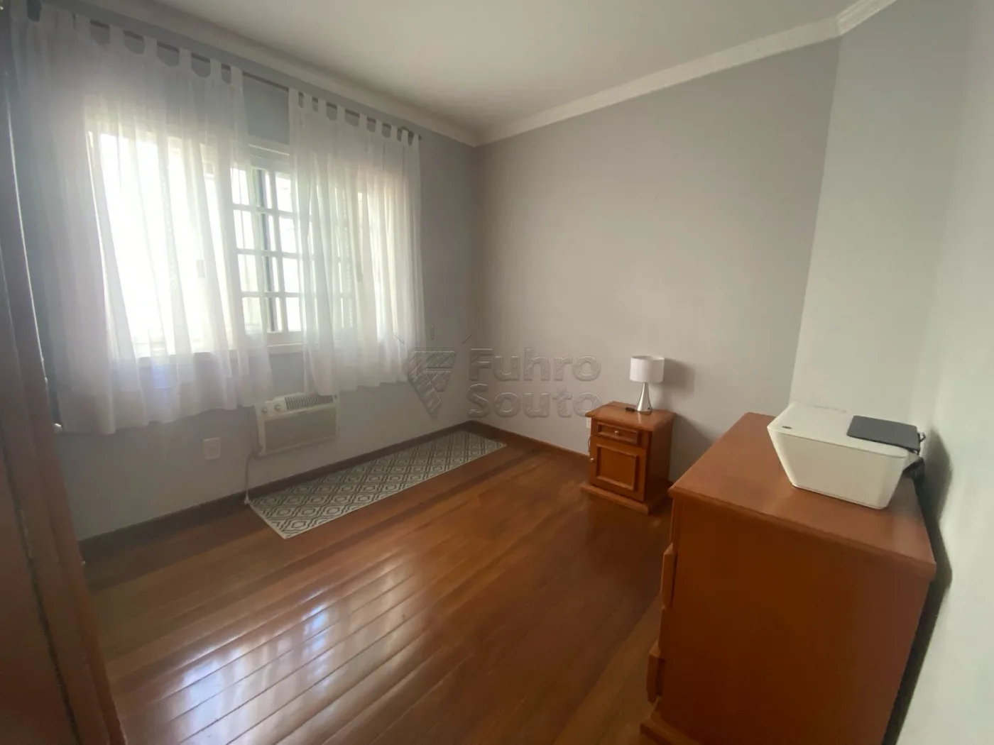 Comprar Casa / Padr&atilde;o em Pelotas R$ 1.250.000,00 - Foto 7