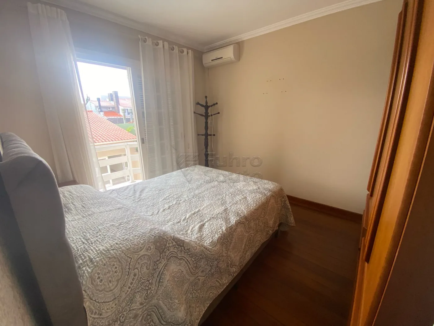 Comprar Casa / Padr&atilde;o em Pelotas R$ 1.250.000,00 - Foto 8