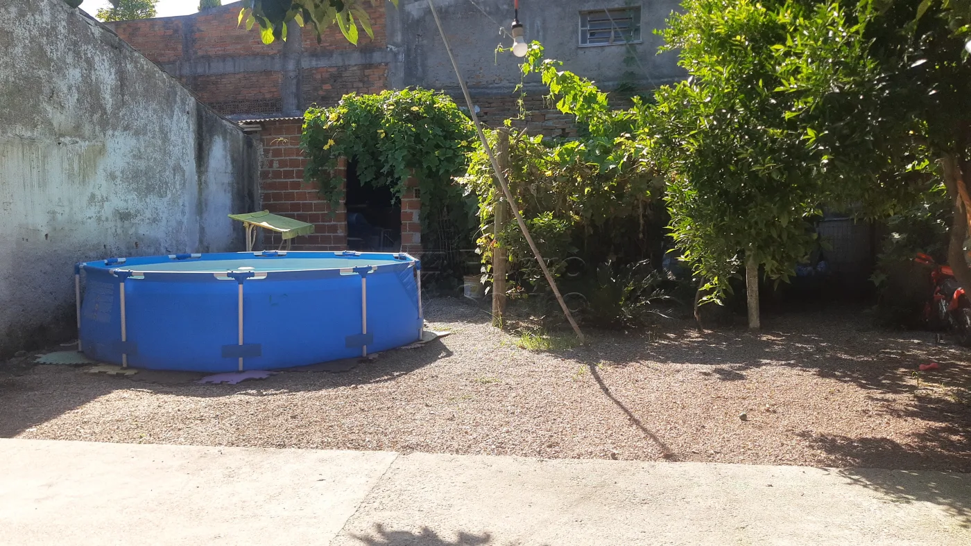 Comprar Casa / Padr&atilde;o em Pelotas R$ 425.000,00 - Foto 11