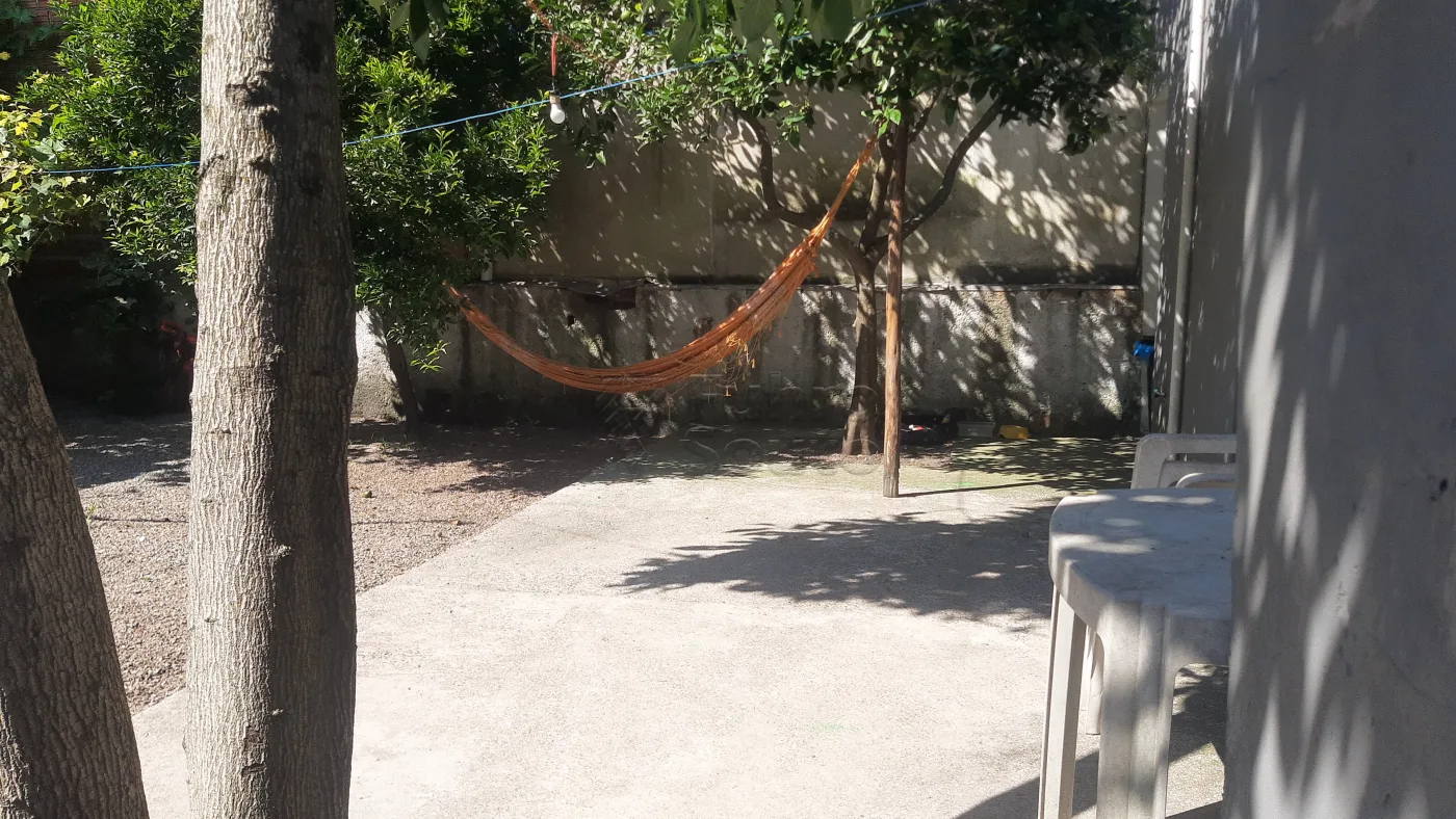 Comprar Casa / Padr&atilde;o em Pelotas R$ 425.000,00 - Foto 12