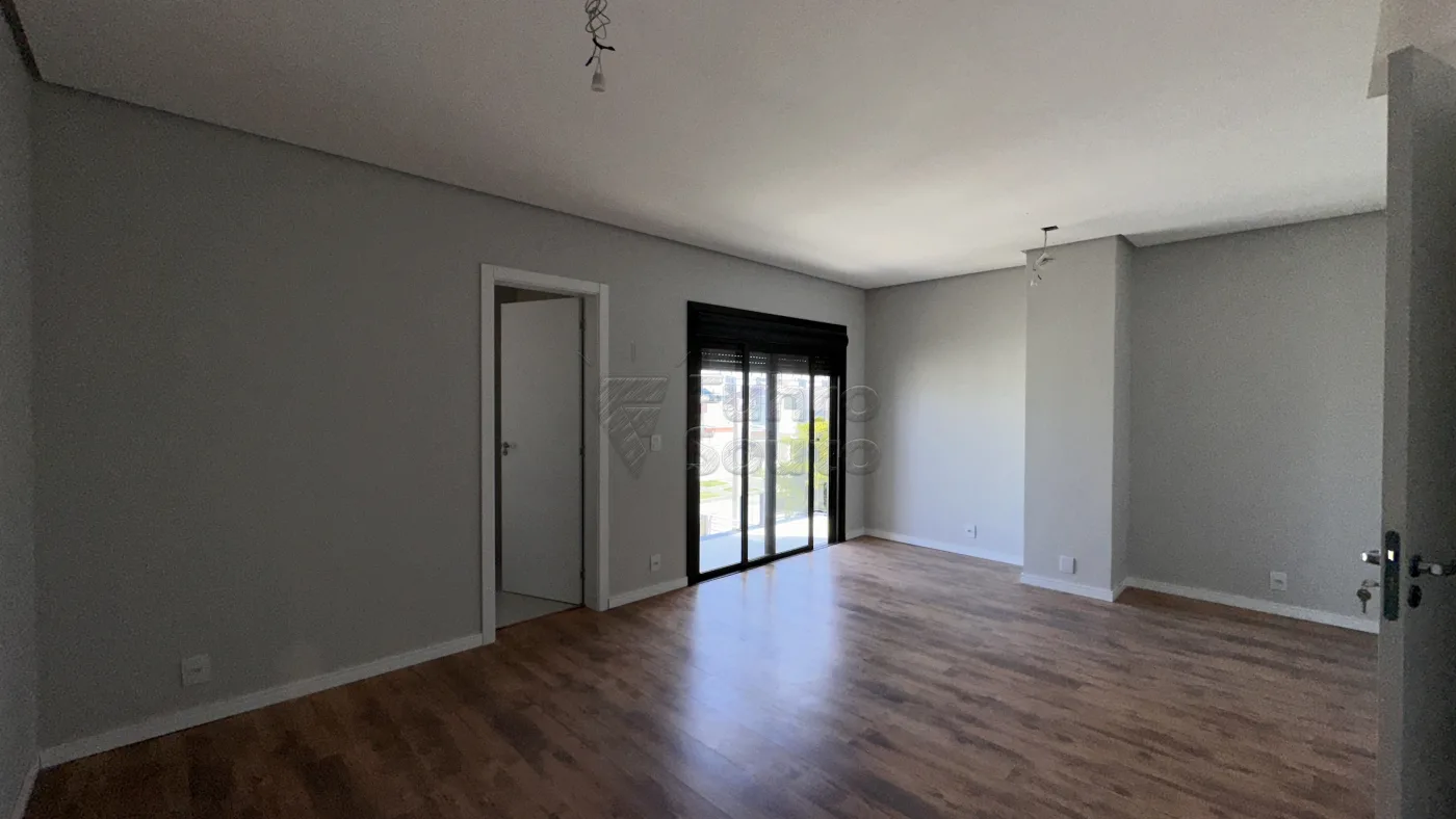 Comprar Casa / Padr&atilde;o em Pelotas R$ 710.000,00 - Foto 6