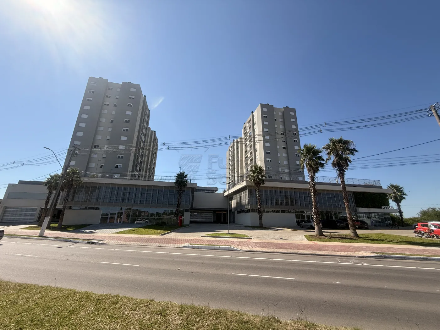 Comprar Apartamento / Padr&atilde;o em Pelotas R$ 560.000,00 - Foto 16