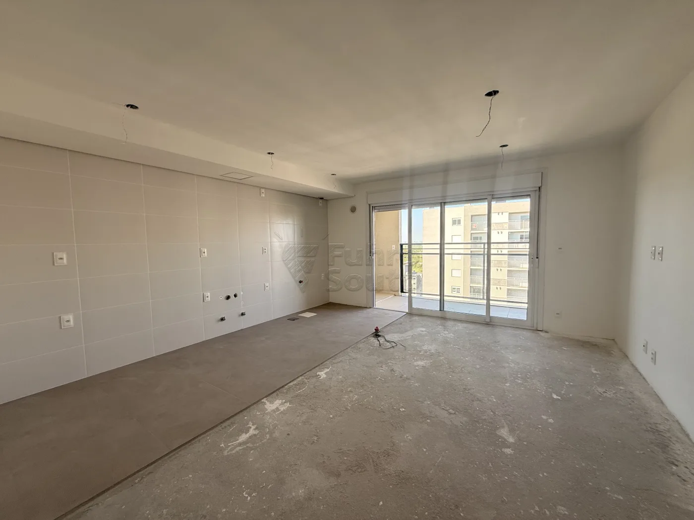 Comprar Apartamento / Padr&atilde;o em Pelotas R$ 450.000,00 - Foto 1