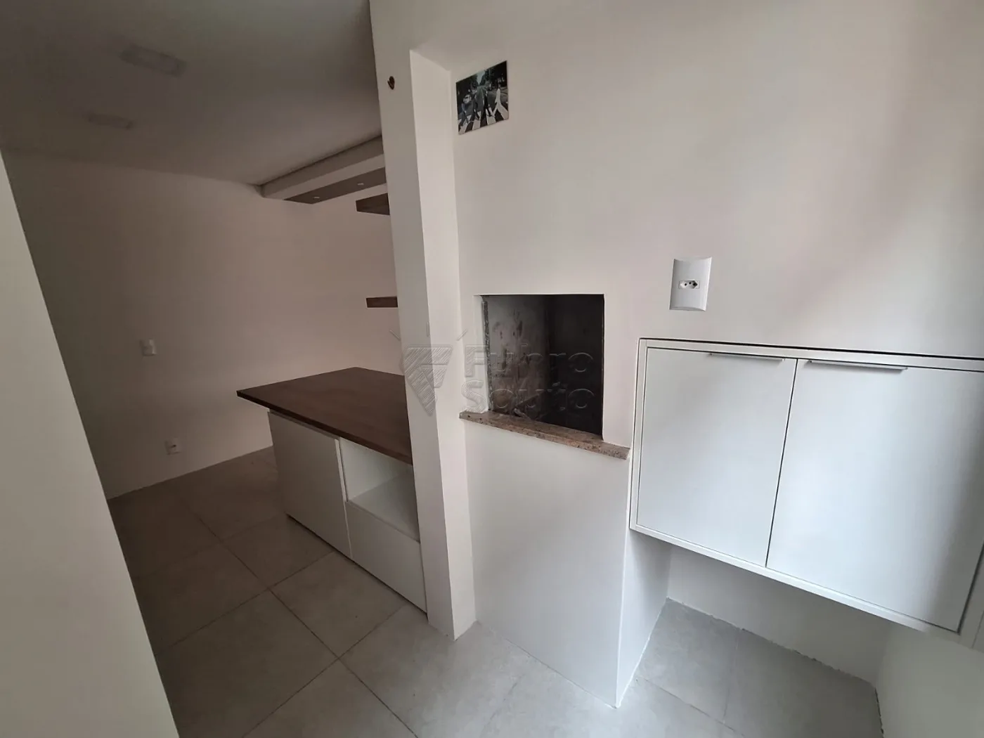 Comprar Apartamento / Padr&atilde;o em Pelotas R$ 560.000,00 - Foto 3