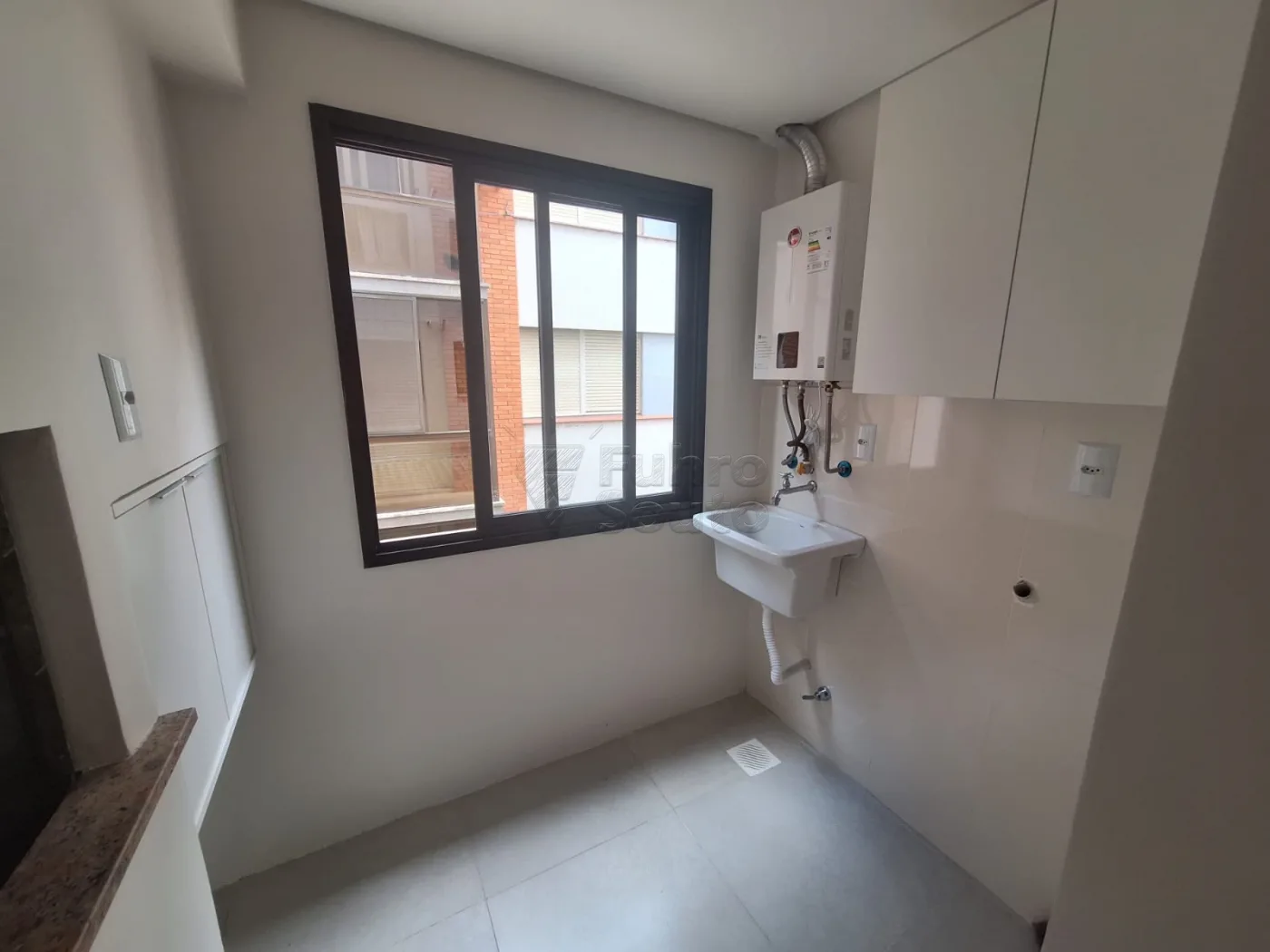 Comprar Apartamento / Padr&atilde;o em Pelotas R$ 560.000,00 - Foto 9
