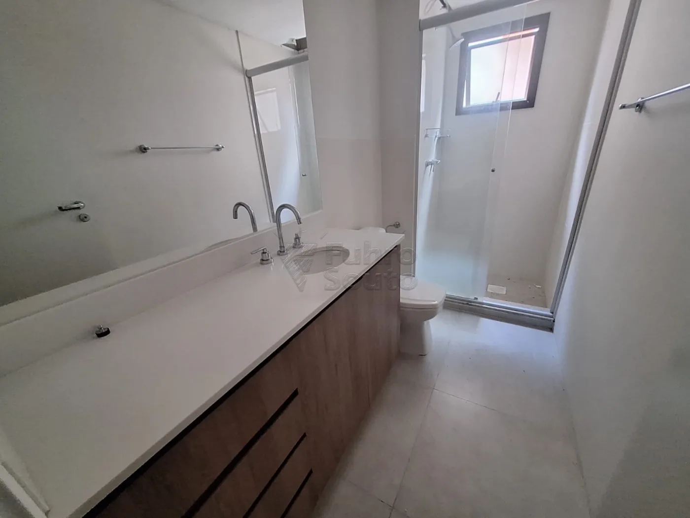 Comprar Apartamento / Padr&atilde;o em Pelotas R$ 560.000,00 - Foto 8