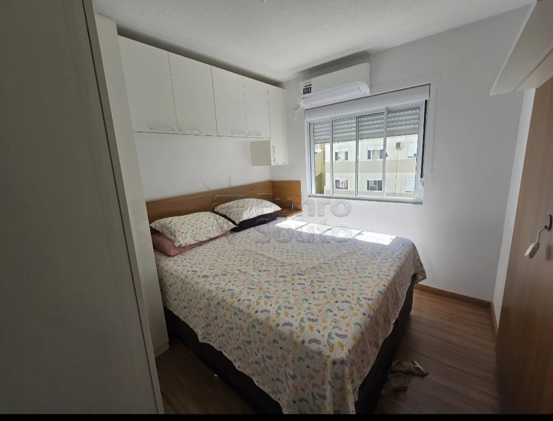 Comprar Apartamento / Padr&atilde;o em Pelotas R$ 152.000,00 - Foto 6