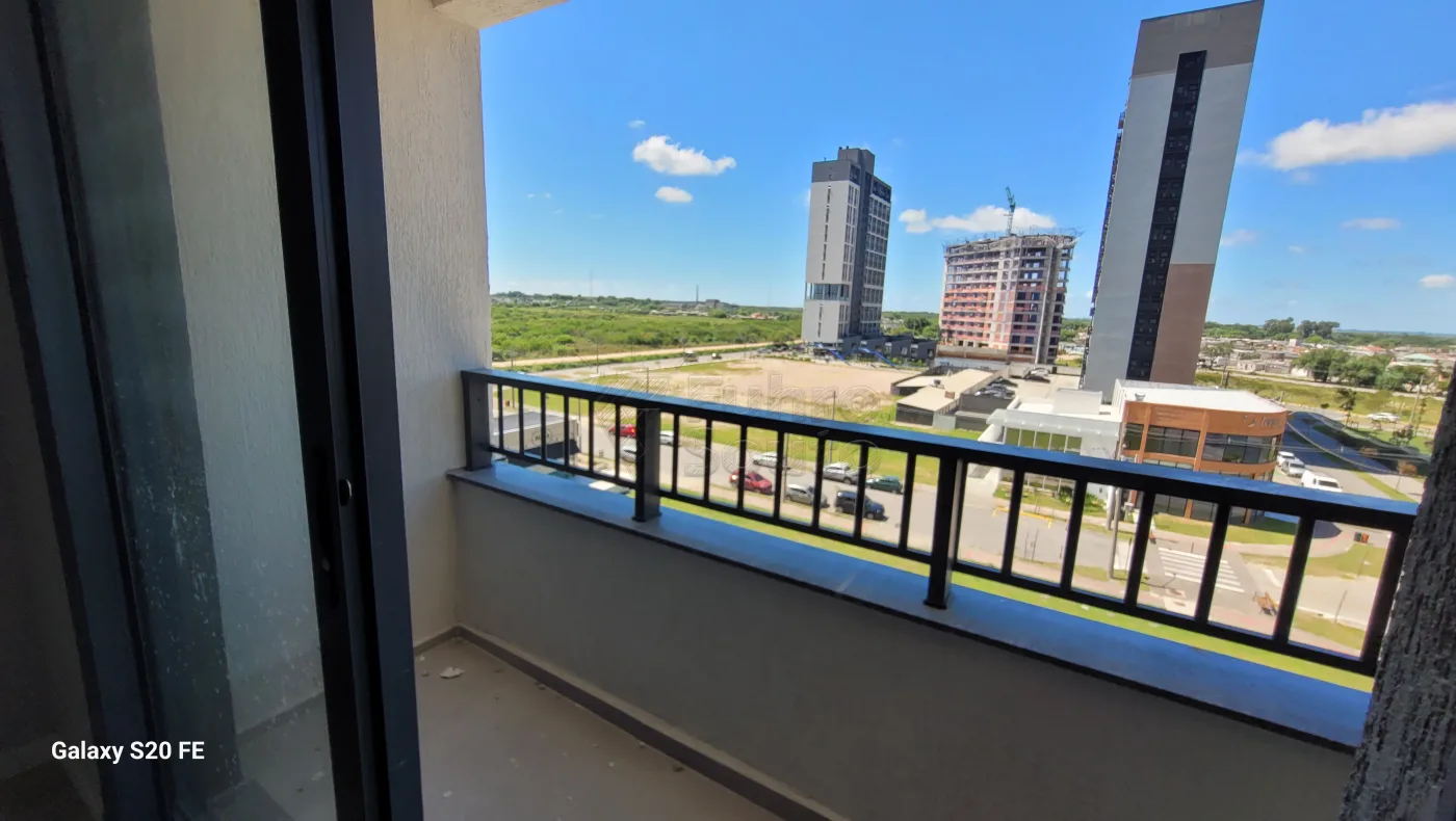 Comprar Apartamento / Padr&atilde;o em Pelotas R$ 590.000,00 - Foto 9