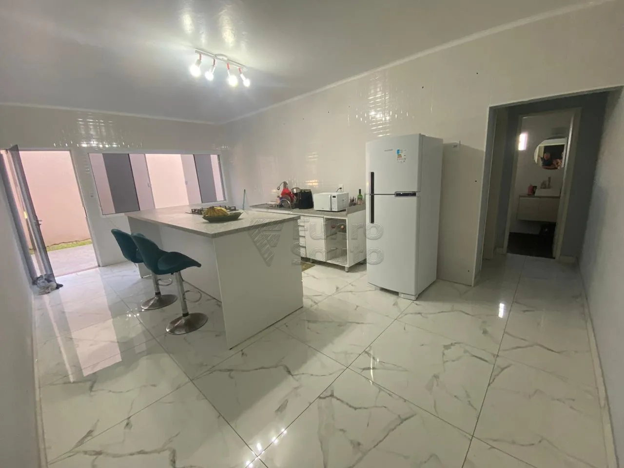 Comprar Casa / Padr&atilde;o em Pelotas R$ 851.200,00 - Foto 3