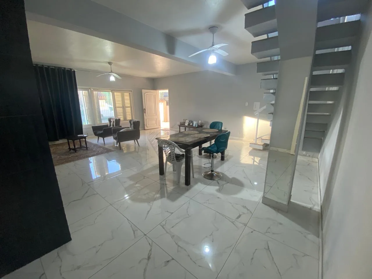 Comprar Casa / Padr&atilde;o em Pelotas R$ 851.200,00 - Foto 5