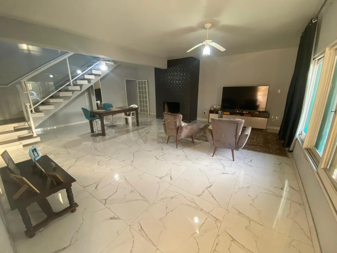 Comprar Casa / Padr&atilde;o em Pelotas R$ 851.200,00 - Foto 1