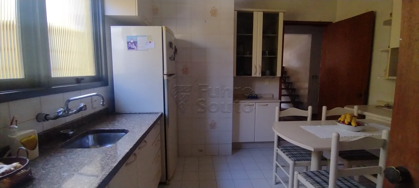 Comprar Casa / Padr&atilde;o em Pelotas R$ 1.290.000,00 - Foto 7