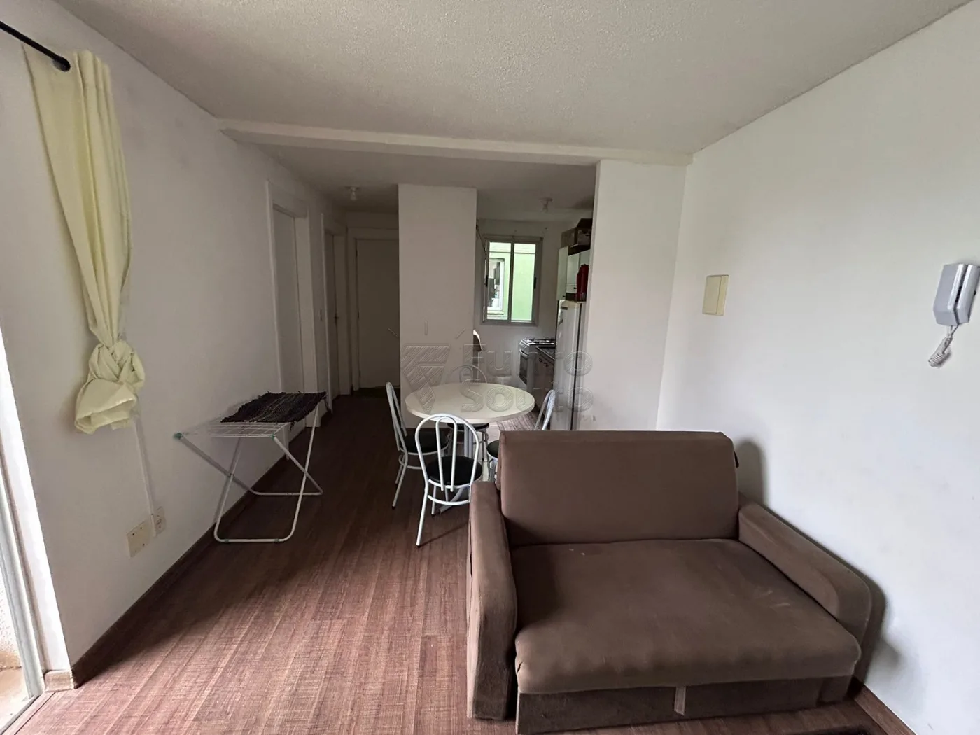 Comprar Apartamento / Padr&atilde;o em Pelotas R$ 170.000,00 - Foto 1