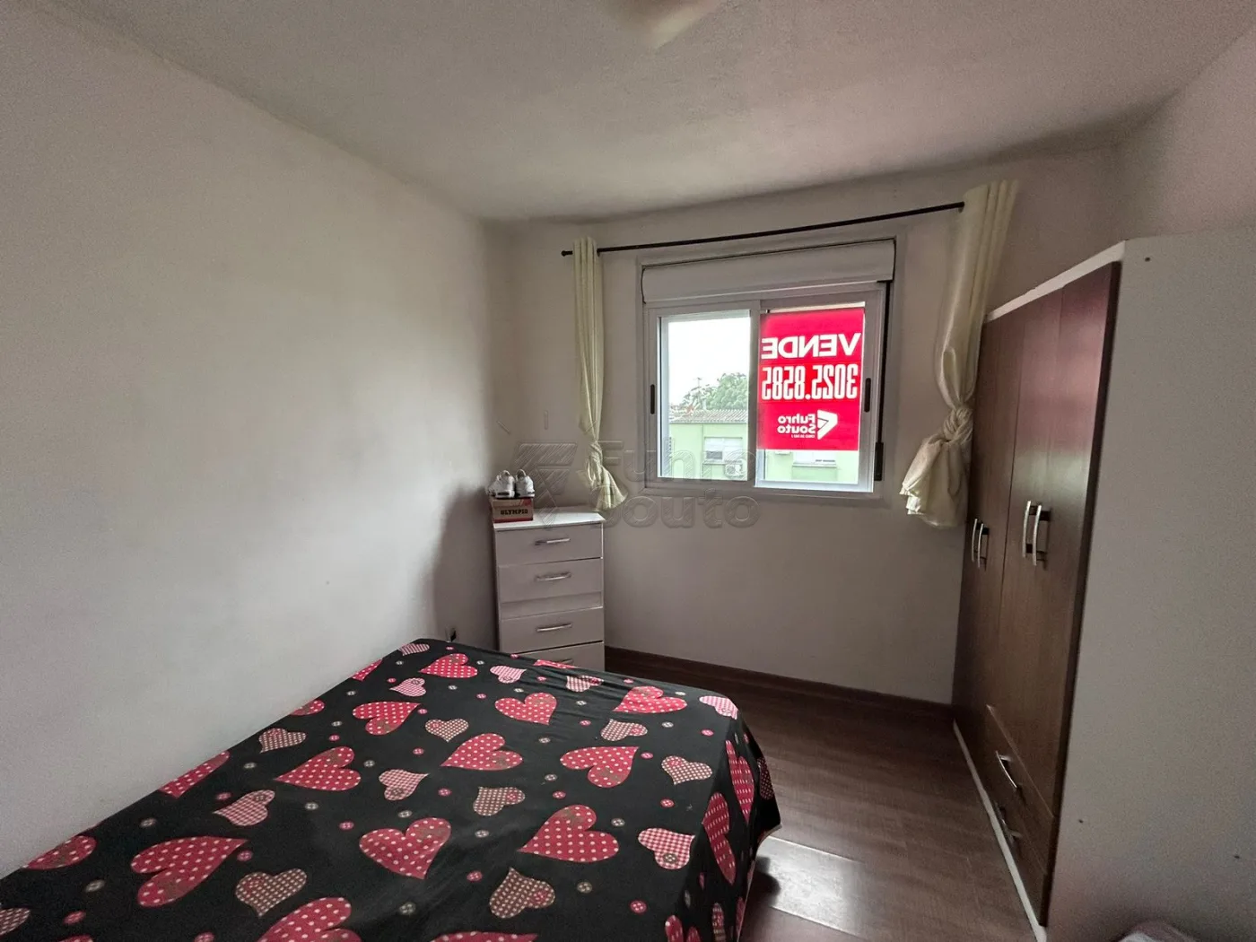 Comprar Apartamento / Padr&atilde;o em Pelotas R$ 170.000,00 - Foto 4