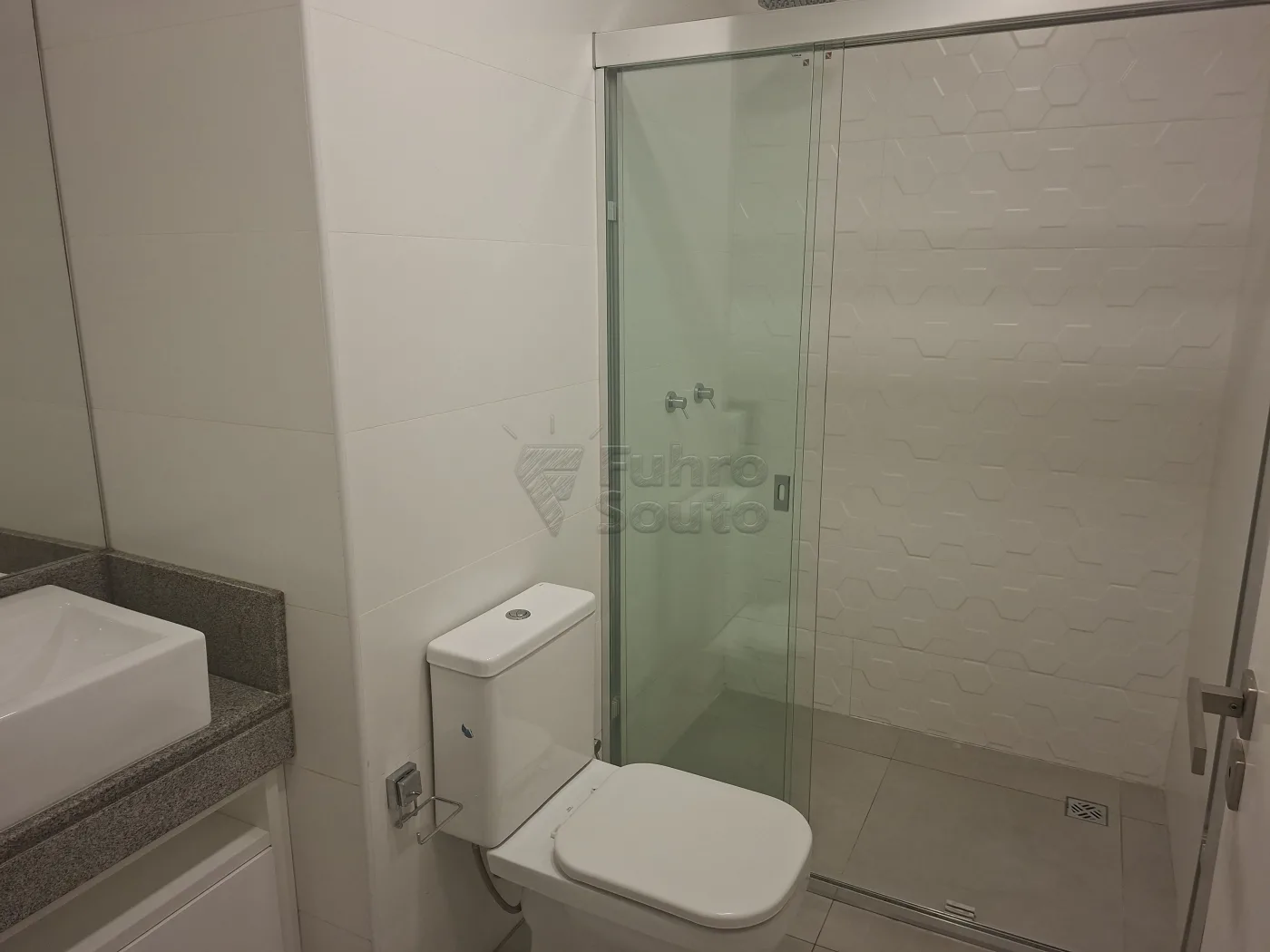 Comprar Apartamento / Padr&atilde;o em Pelotas R$ 958.000,00 - Foto 9