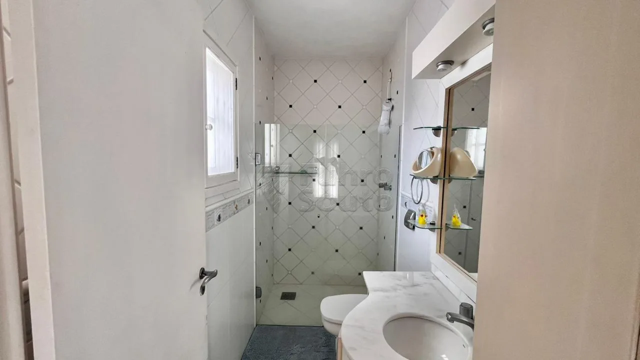 Comprar Casa / Padr&atilde;o em Pelotas R$ 1.000.000,00 - Foto 13