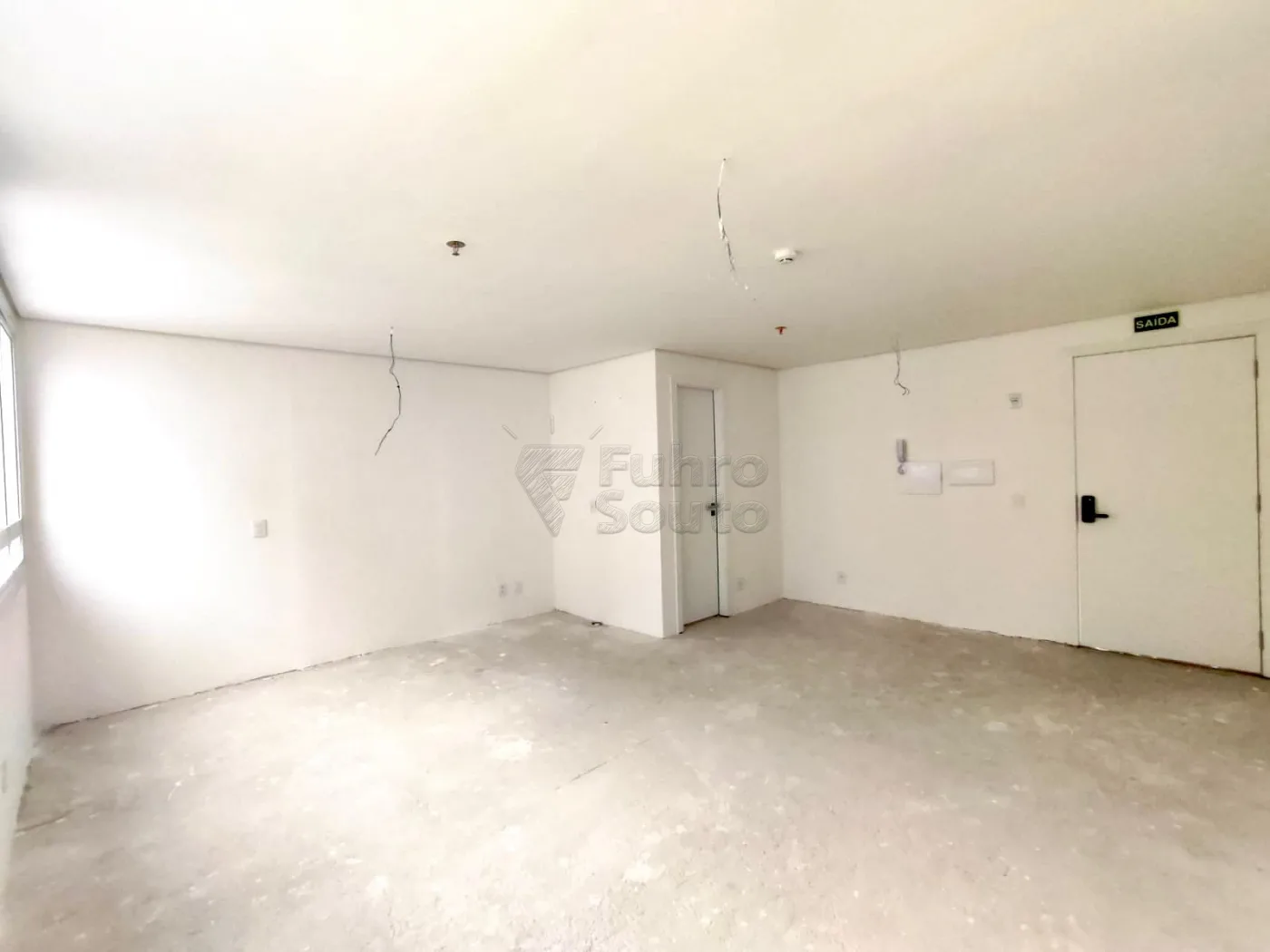 Comprar Comercial / Sala em Condom&iacute;nio em Pelotas R$ 400.000,00 - Foto 4