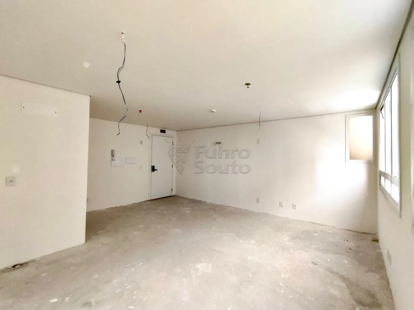 Comprar Comercial / Sala em Condom&iacute;nio em Pelotas R$ 400.000,00 - Foto 5