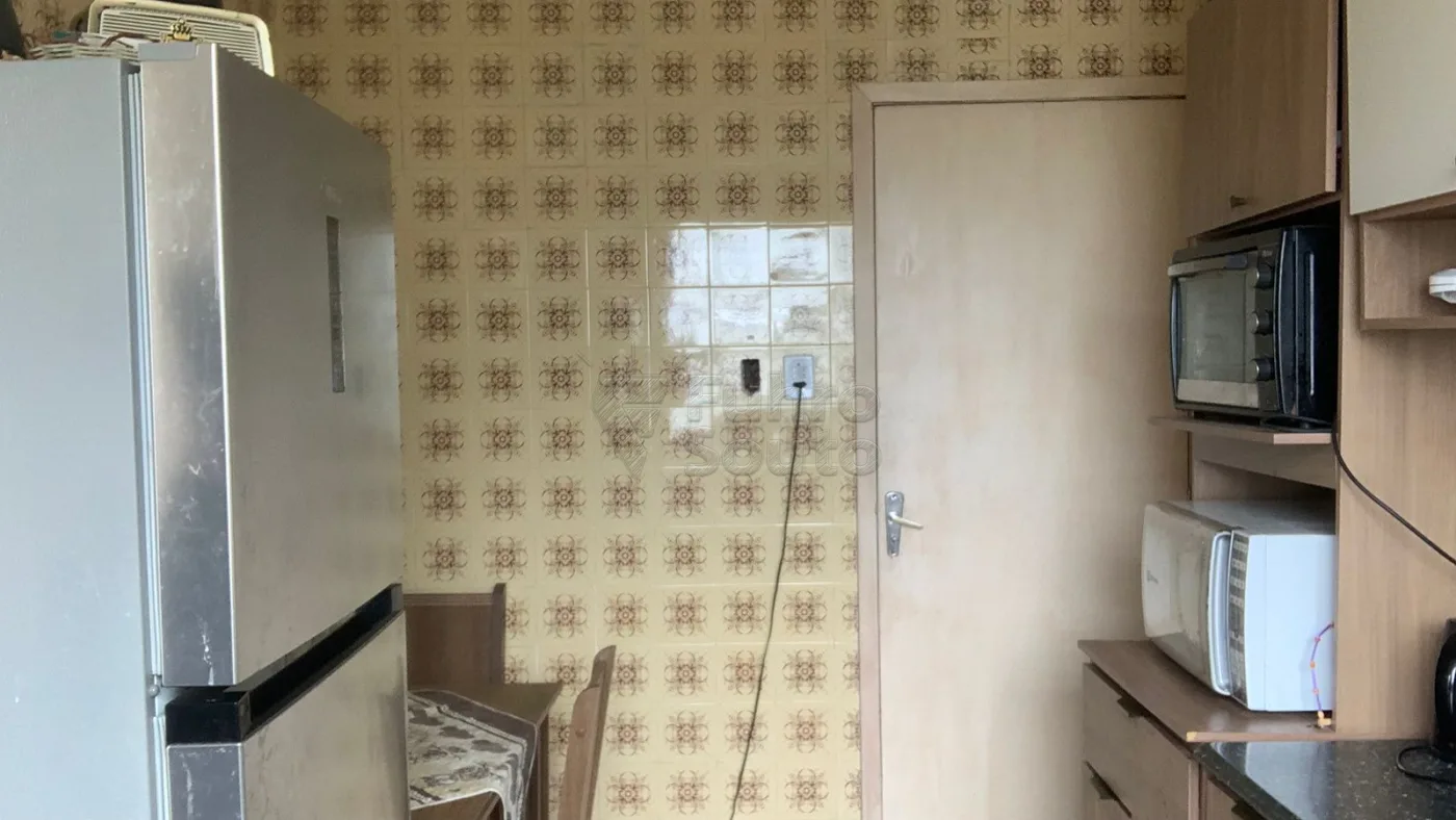 Comprar Apartamento / Padr&atilde;o em Pelotas R$ 190.000,00 - Foto 10