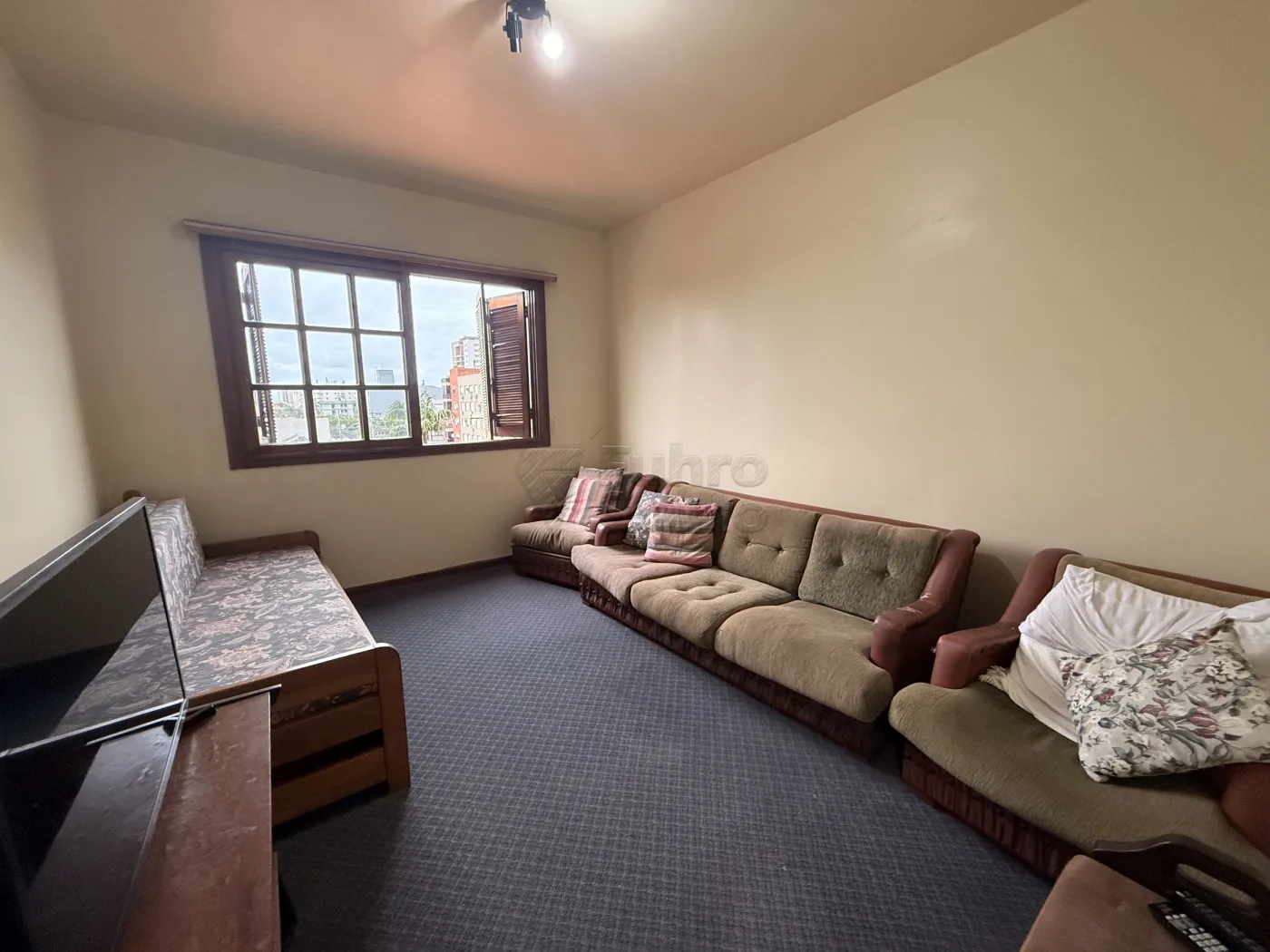 Comprar Apartamento / Padr&atilde;o em Pelotas R$ 530.000,00 - Foto 9