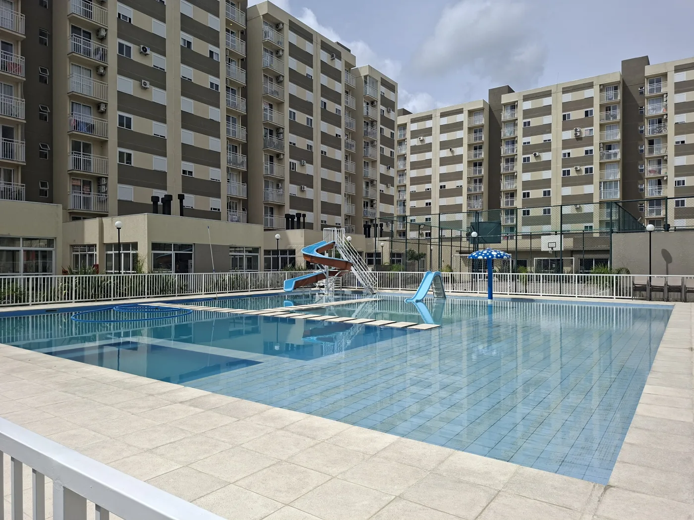 Comprar Apartamento / Padr&atilde;o em Pelotas R$ 340.500,00 - Foto 20