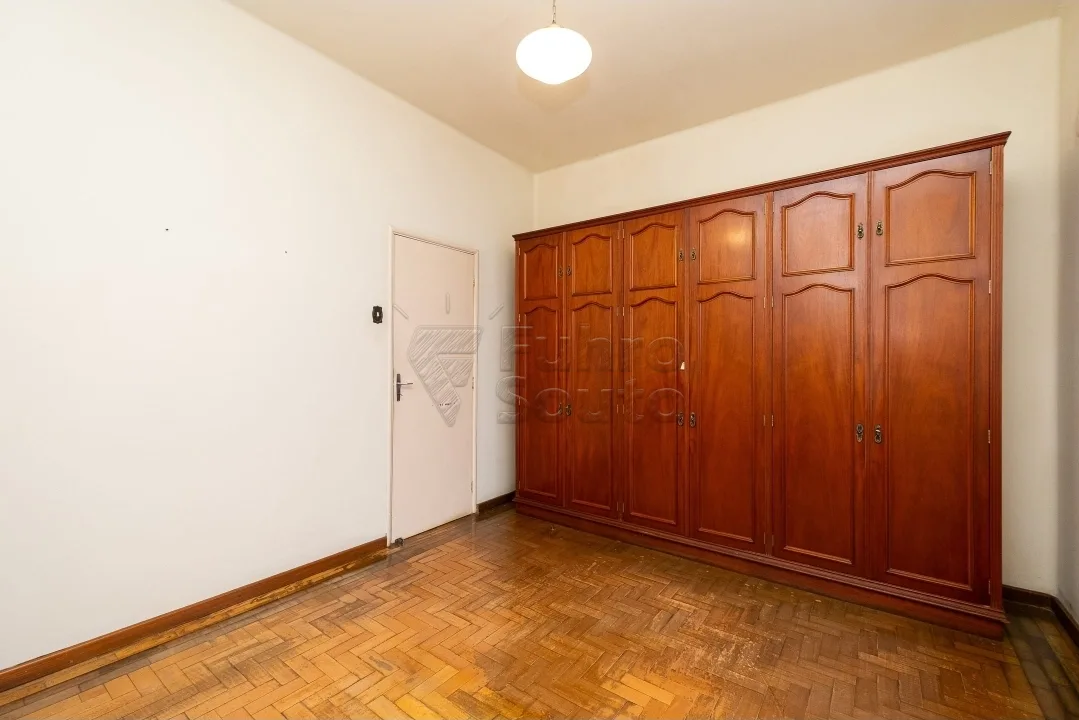 Comprar Casa / Padr&atilde;o em Pelotas R$ 750.000,00 - Foto 21