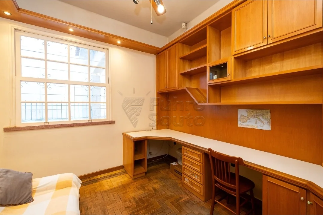 Comprar Casa / Padr&atilde;o em Pelotas R$ 750.000,00 - Foto 25