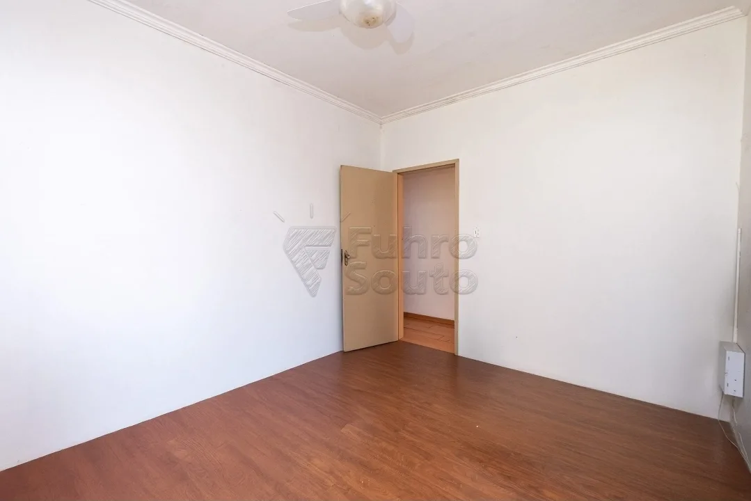 Comprar Casa / Padr&atilde;o em Pelotas R$ 749.000,00 - Foto 14