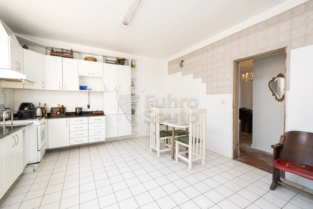 Comprar Casa / Padr&atilde;o em Pelotas R$ 749.000,00 - Foto 5
