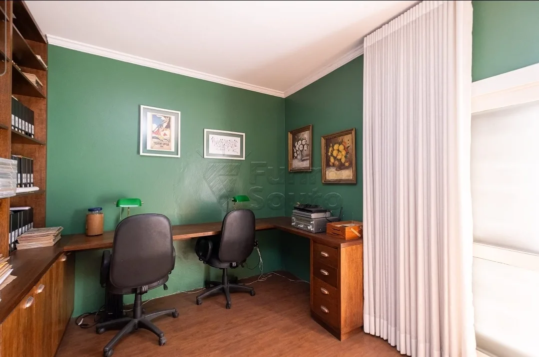 Comprar Casa / Padr&atilde;o em Pelotas R$ 749.000,00 - Foto 19