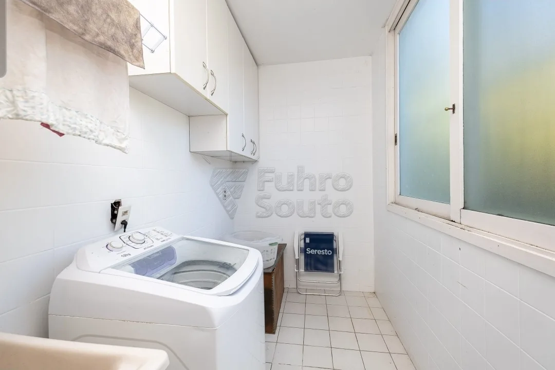 Comprar Casa / Padr&atilde;o em Pelotas R$ 749.000,00 - Foto 33