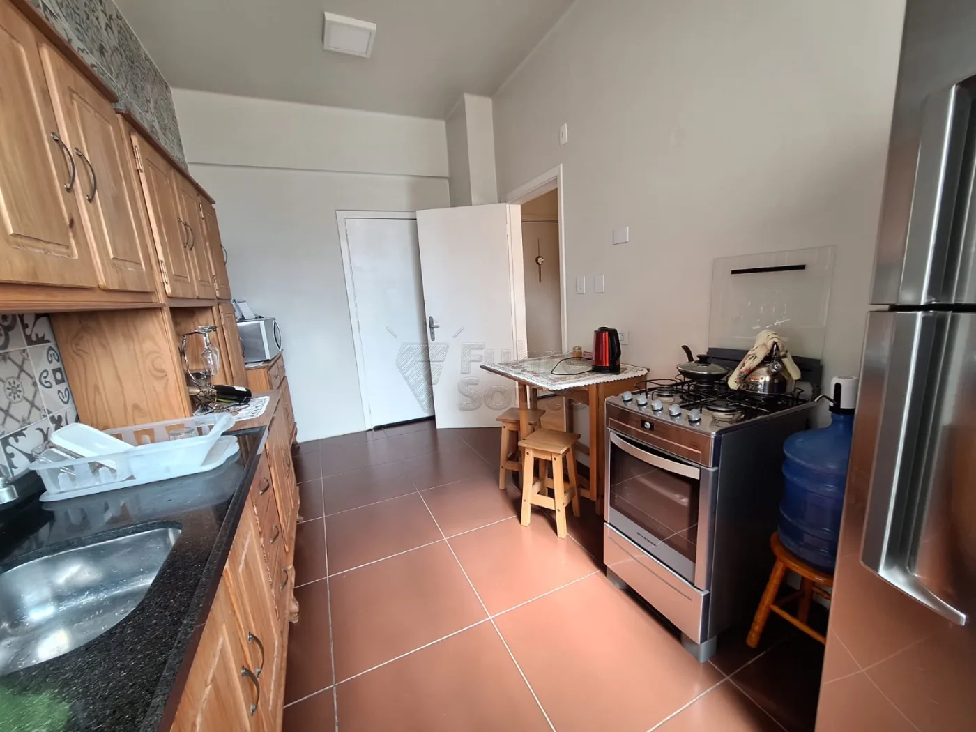Comprar Apartamento / Padr&atilde;o em Pelotas R$ 435.000,00 - Foto 5