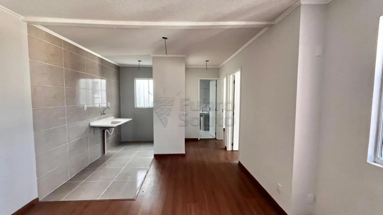 Comprar Apartamento / Padr&atilde;o em Pelotas R$ 170.000,00 - Foto 1