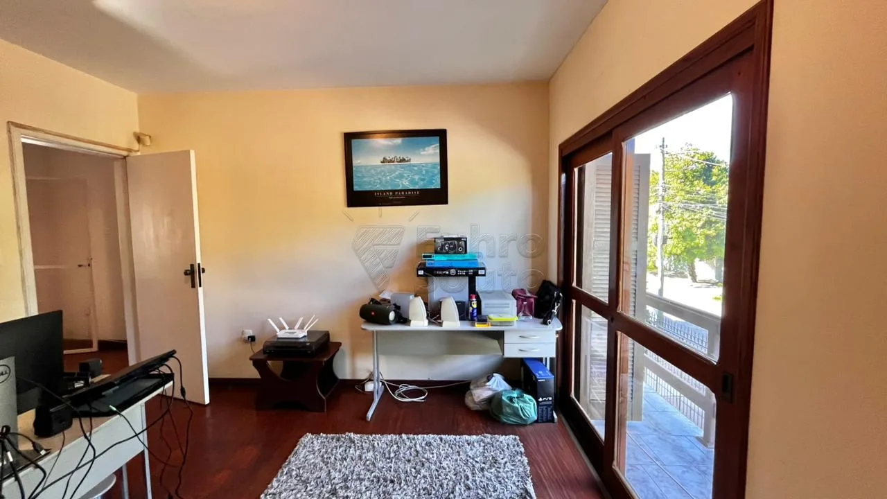 Comprar Casa / Padr&atilde;o em Pelotas R$ 630.000,00 - Foto 11