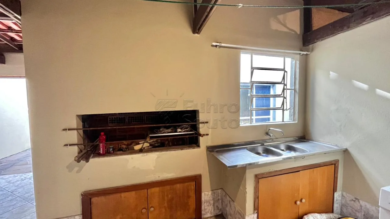 Comprar Casa / Padr&atilde;o em Pelotas R$ 630.000,00 - Foto 21