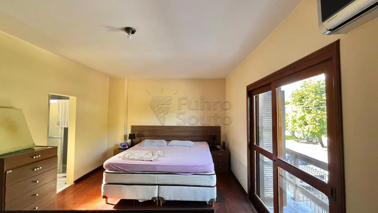 Comprar Casa / Padr&atilde;o em Pelotas R$ 630.000,00 - Foto 14